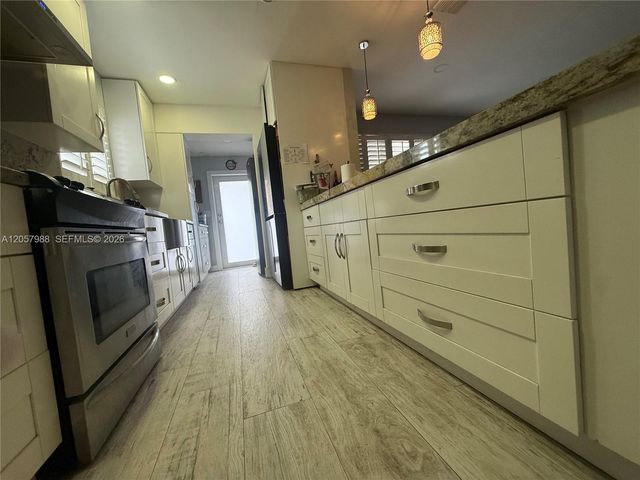 701 SW 4th Court, Hallandale Beach, FL 33009