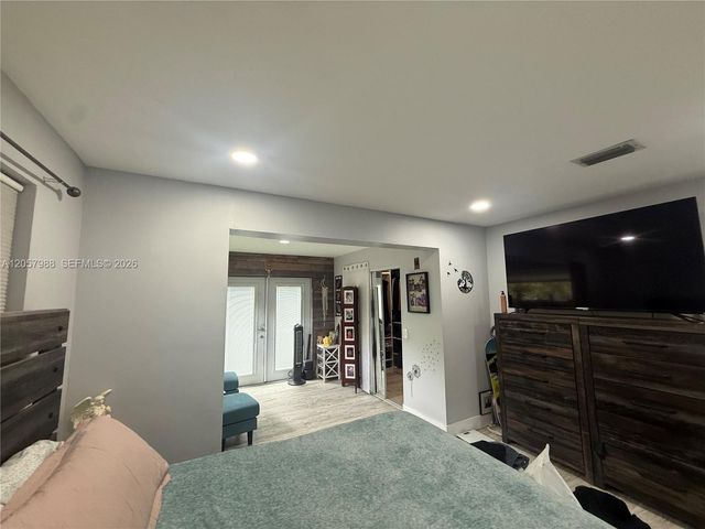 701 SW 4th Court, Hallandale Beach, FL 33009