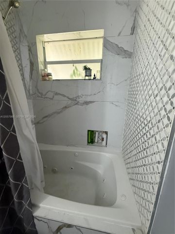 701 SW 4th Court, Hallandale Beach, FL 33009