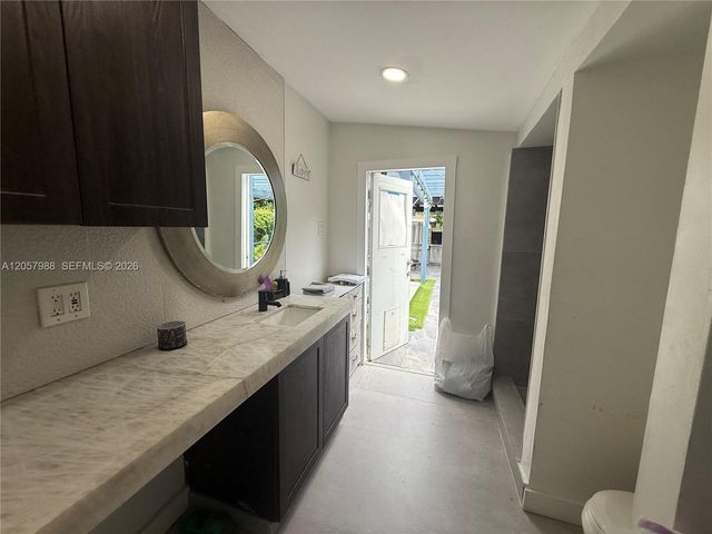 701 SW 4th Court, Hallandale Beach, FL 33009