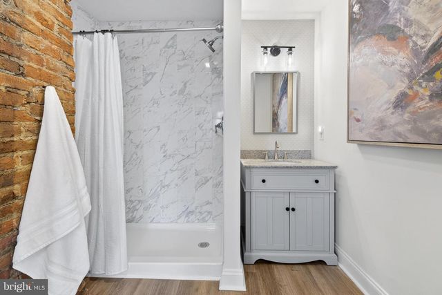 1529 VILLAGE RD, Strasburg, PA 17579