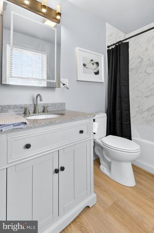 1529 VILLAGE RD, Strasburg, PA 17579