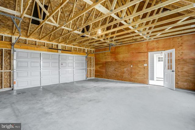 1529 VILLAGE RD, Strasburg, PA 17579