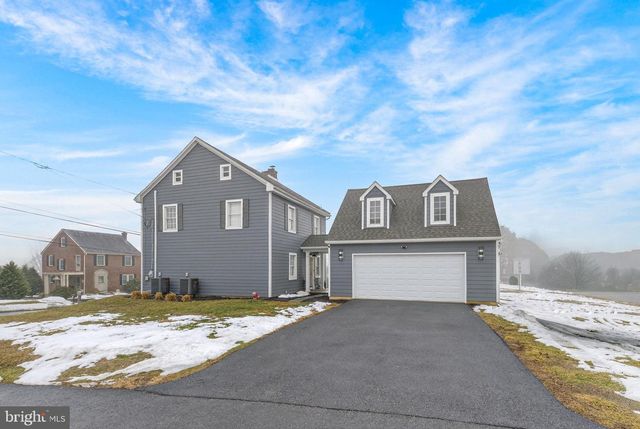 1529 VILLAGE RD, Strasburg, PA 17579