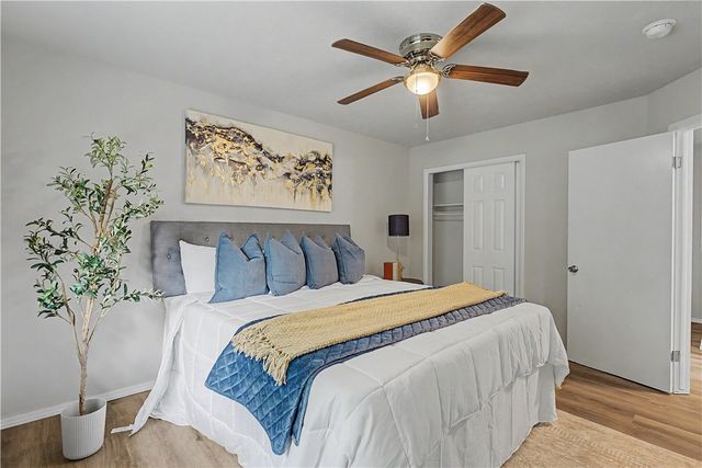 707 E Sumac Street, Rogers, AR 72756