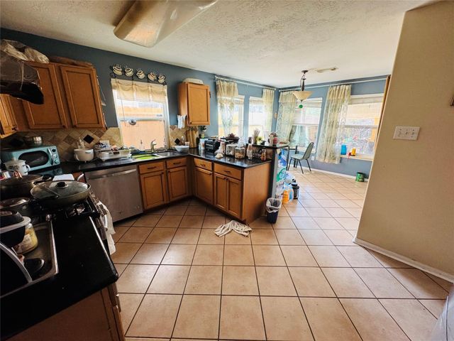 2507 Glenholly Park Drive, Sugar Land, TX 77498