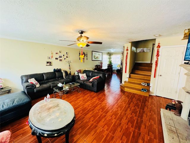 2507 Glenholly Park Drive, Sugar Land, TX 77498