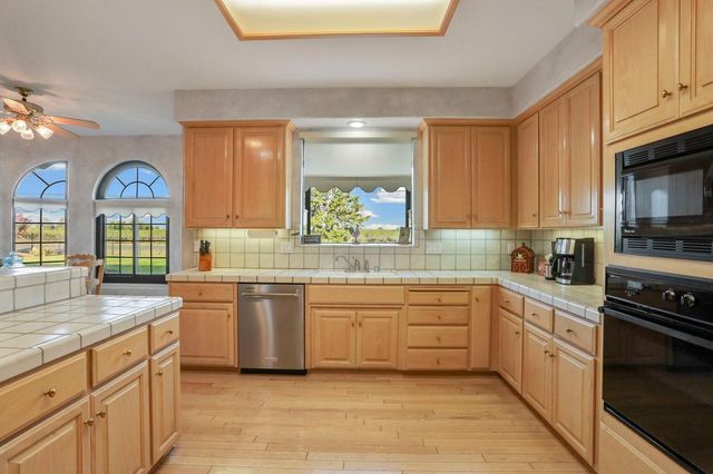 11791 N Alpine Rd, Lodi, CA 95240