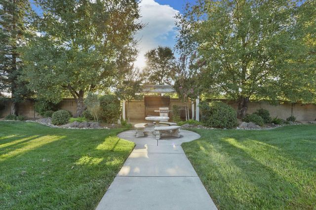 11791 N Alpine Rd, Lodi, CA 95240