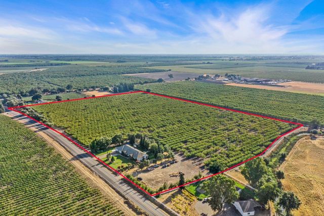 11791 N Alpine Rd, Lodi, CA 95240