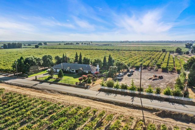 11791 N Alpine Rd, Lodi, CA 95240