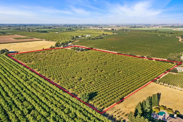 11791 N Alpine Rd, Lodi, CA 95240