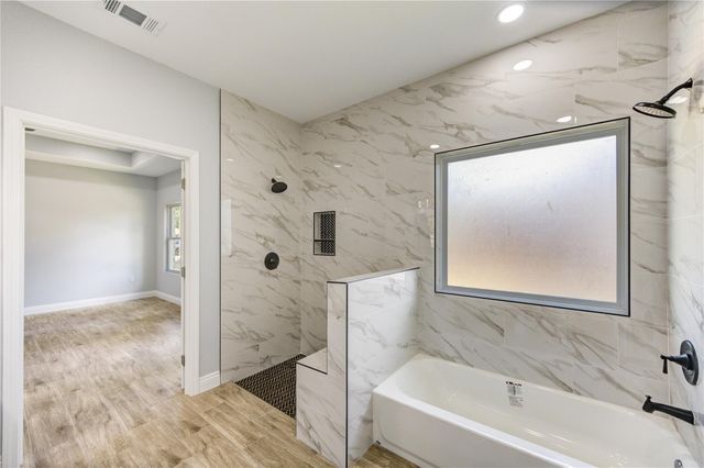 390 N Linnwood, Woodbranch, TX 77357