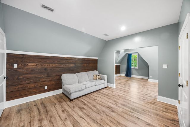 621 CHELSEA MEADOW CV, Eads, TN 38028