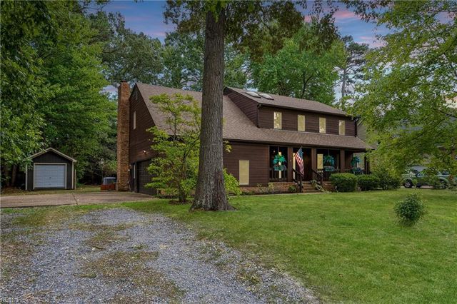 107 Brokenbridge RD, Yorktown, VA 23692