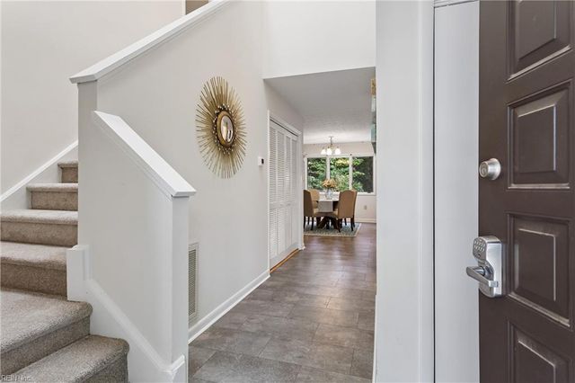 107 Brokenbridge RD, Yorktown, VA 23692