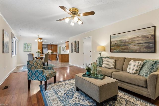 107 Brokenbridge RD, Yorktown, VA 23692