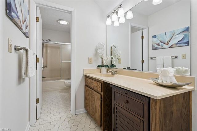107 Brokenbridge RD, Yorktown, VA 23692