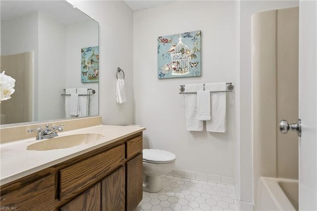 107 Brokenbridge RD, Yorktown, VA 23692