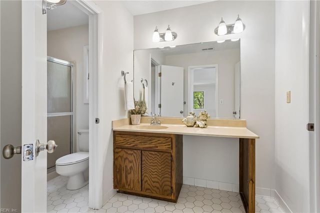 107 Brokenbridge RD, Yorktown, VA 23692