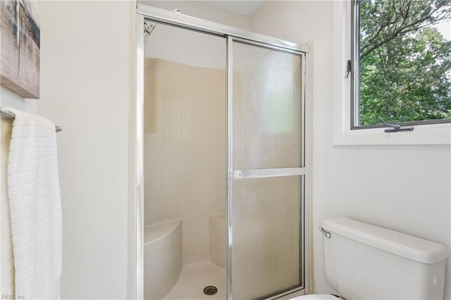 107 Brokenbridge RD, Yorktown, VA 23692