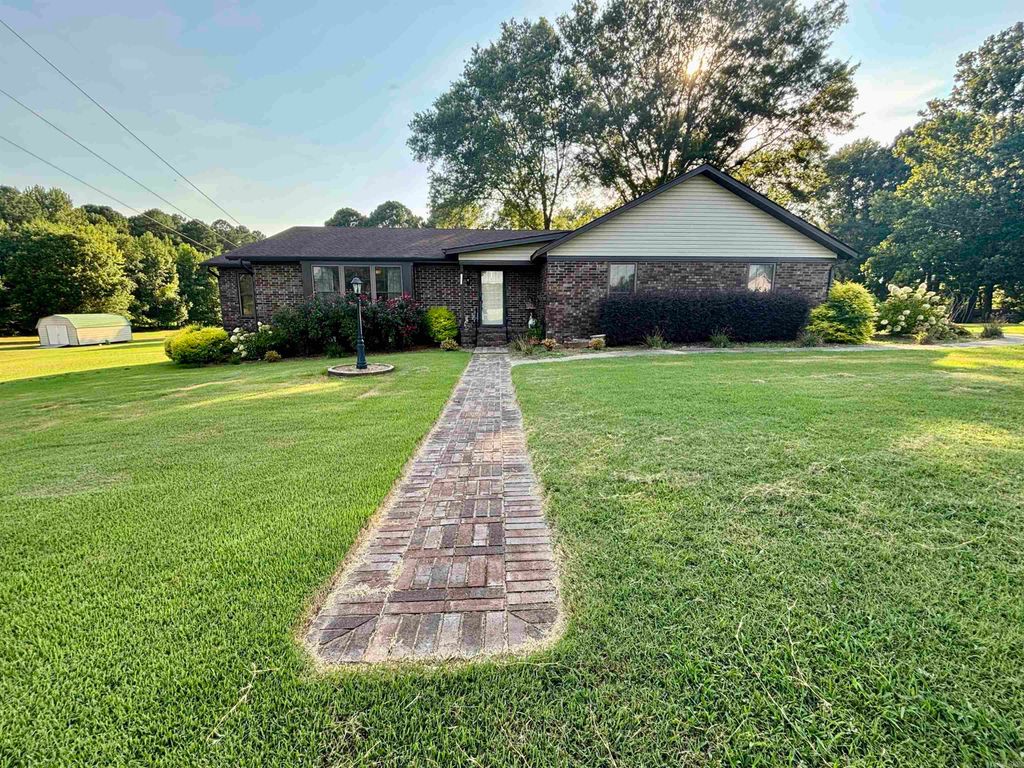 209 Country Club Road, Bald Knob, AR 72010