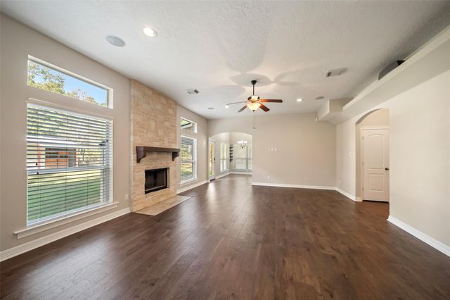 17709 W Terrace Oaks Drive, Waller, TX 77484