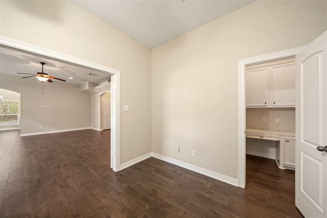 17709 W Terrace Oaks Drive, Waller, TX 77484