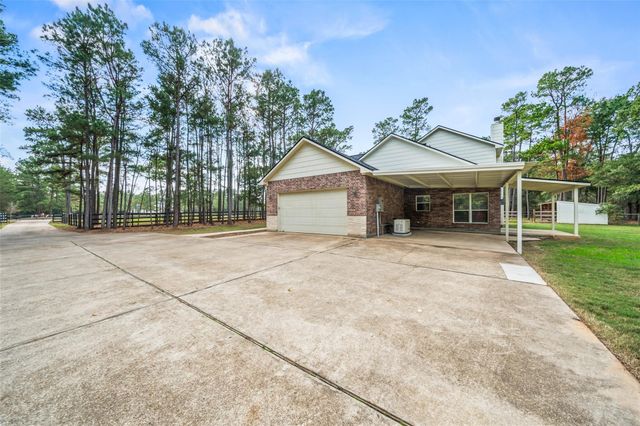 17709 W Terrace Oaks Drive, Waller, TX 77484