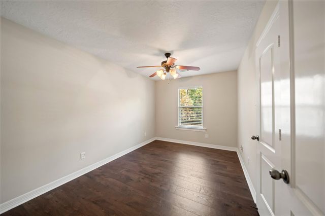 17709 W Terrace Oaks Drive, Waller, TX 77484