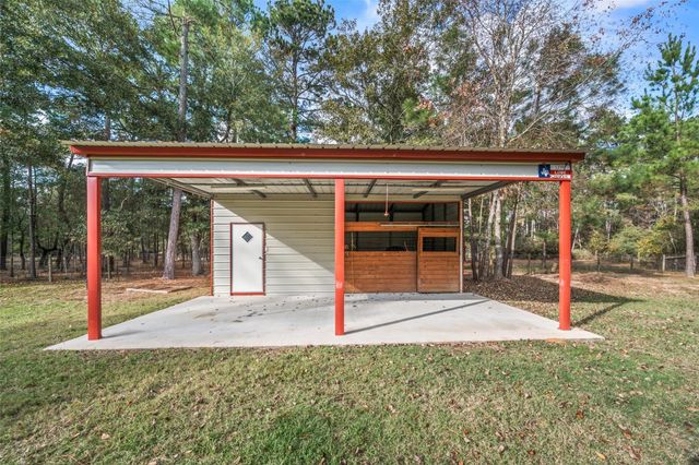 17709 W Terrace Oaks Drive, Waller, TX 77484