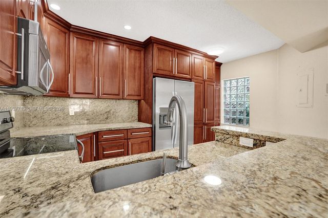 10791 NW 14th St 291, Plantation, FL 33322