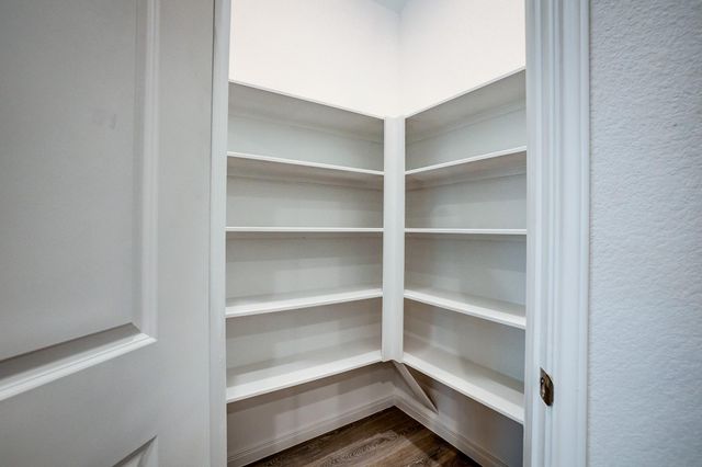 1225 Antelope Passing Dr, Montgomery, TX 77316