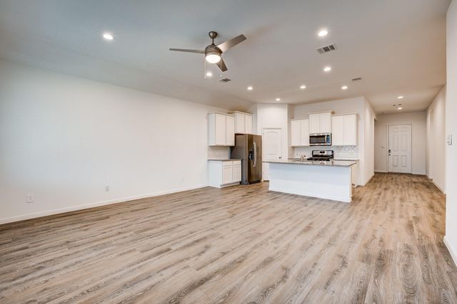 1225 Antelope Passing Dr, Montgomery, TX 77316