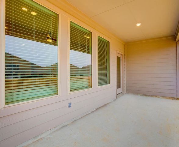 1225 Antelope Passing Dr, Montgomery, TX 77316