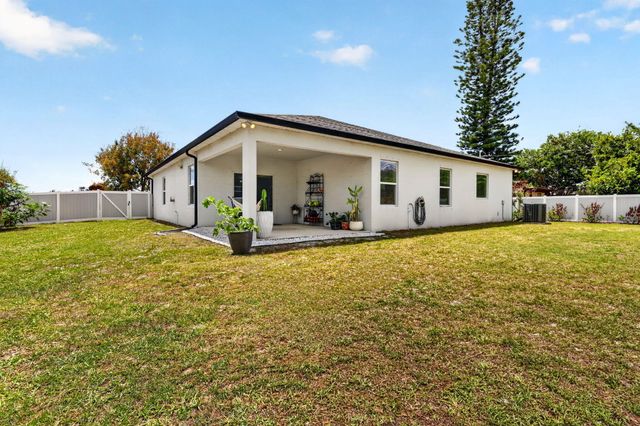 491 SE Lancaster Avenue, Port St. Lucie, Port St Lucie, FL 34984