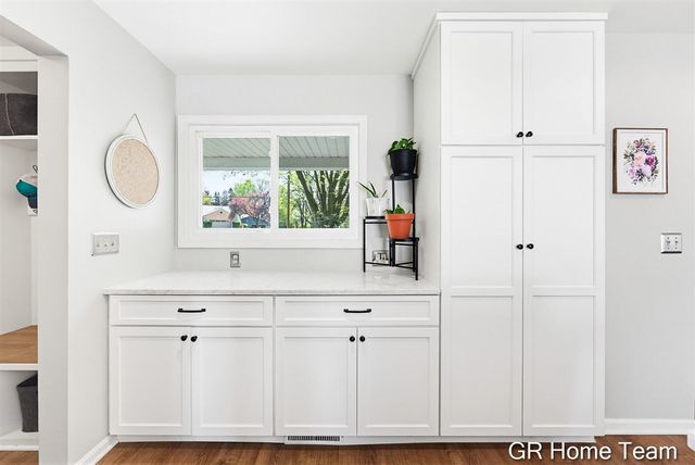 4090 Baywood Drive, Grand Rapids, MI 49546