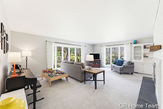 4090 Baywood Drive, Grand Rapids, MI 49546