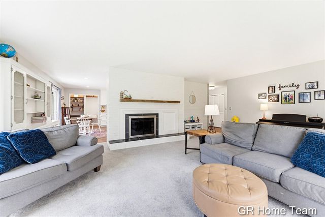 4090 Baywood Drive, Grand Rapids, MI 49546