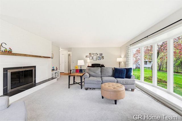 4090 Baywood Drive, Grand Rapids, MI 49546