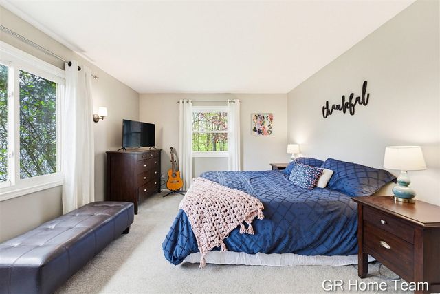 4090 Baywood Drive, Grand Rapids, MI 49546