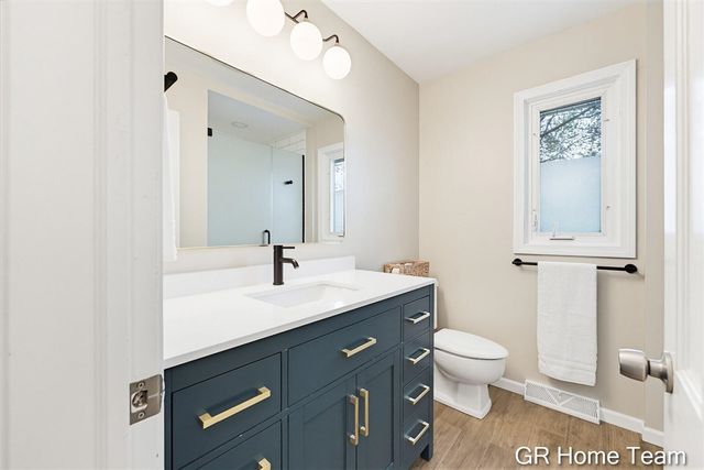 4090 Baywood Drive, Grand Rapids, MI 49546