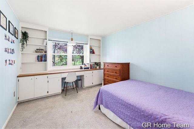 4090 Baywood Drive, Grand Rapids, MI 49546