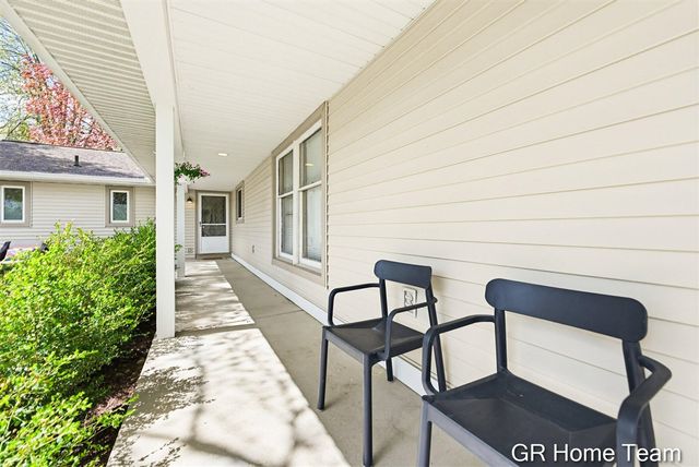 4090 Baywood Drive, Grand Rapids, MI 49546