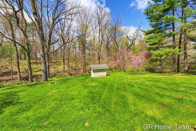 4090 Baywood Drive, Grand Rapids, MI 49546