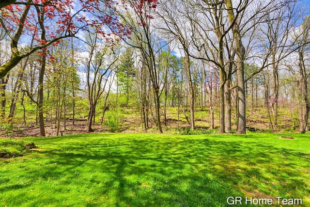 4090 Baywood Drive, Grand Rapids, MI 49546