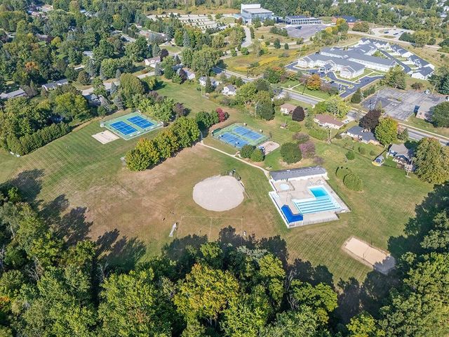 4090 Baywood Drive, Grand Rapids, MI 49546