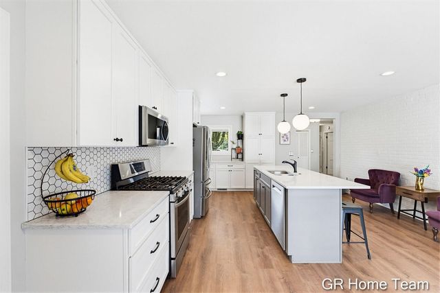 4090 Baywood Drive, Grand Rapids, MI 49546