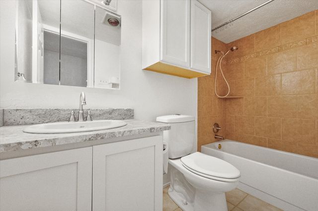 5321 Strickland Avenue, The Colony, TX 75056