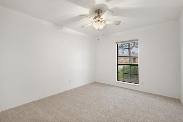 5321 Strickland Avenue, The Colony, TX 75056